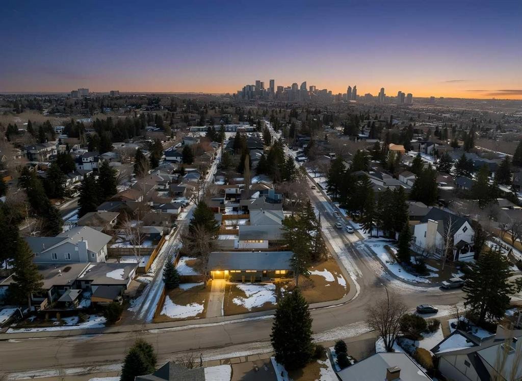 2940 Toronto Crescent Nw, Calgary, AB - Outdoor With View