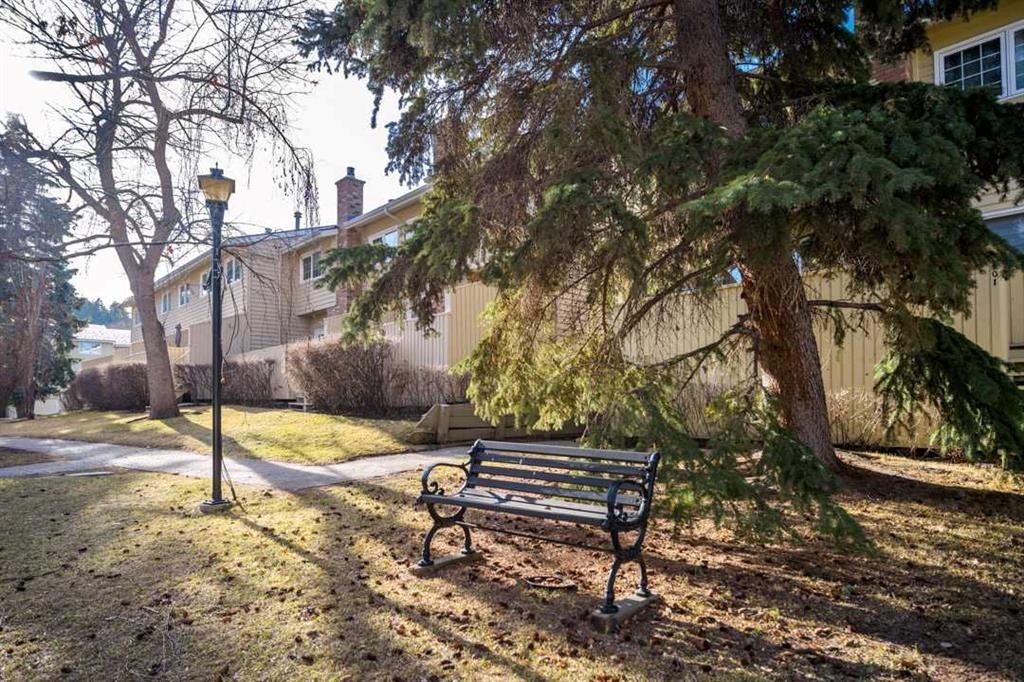 77 Point Drive Nw, Calgary, AB - Outdoor