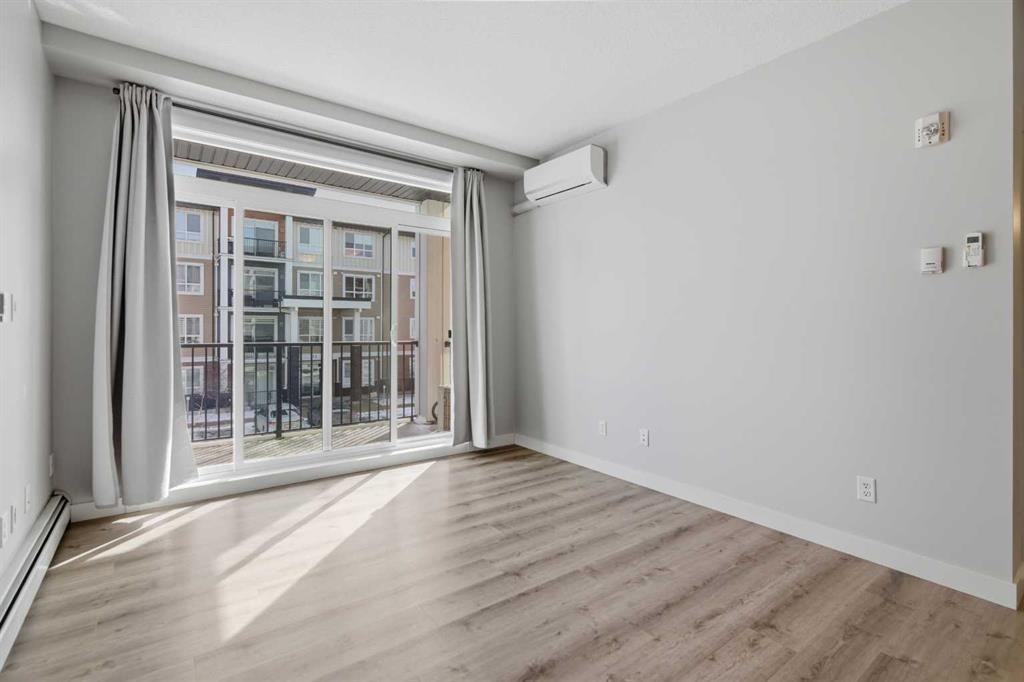 213-20 Walgrove Walk Se, Calgary, AB - Indoor Photo Showing Other Room