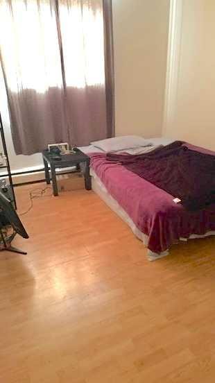 1917 5 Street Sw, Calgary, AB - Indoor Photo Showing Bedroom