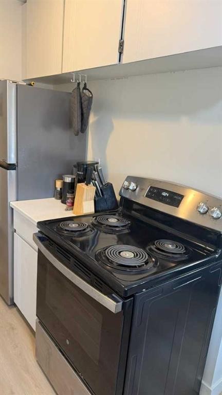 1917 5 Street Sw, Calgary, AB - Indoor Photo Showing Kitchen
