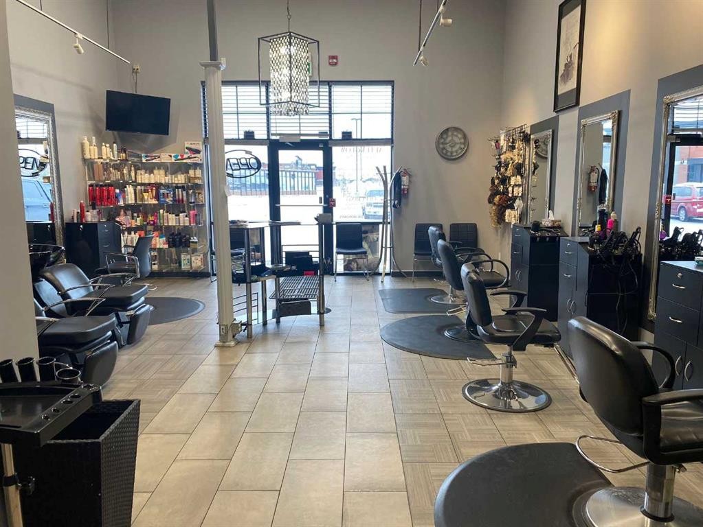 31 Bow Street Common, Cochrane, AB