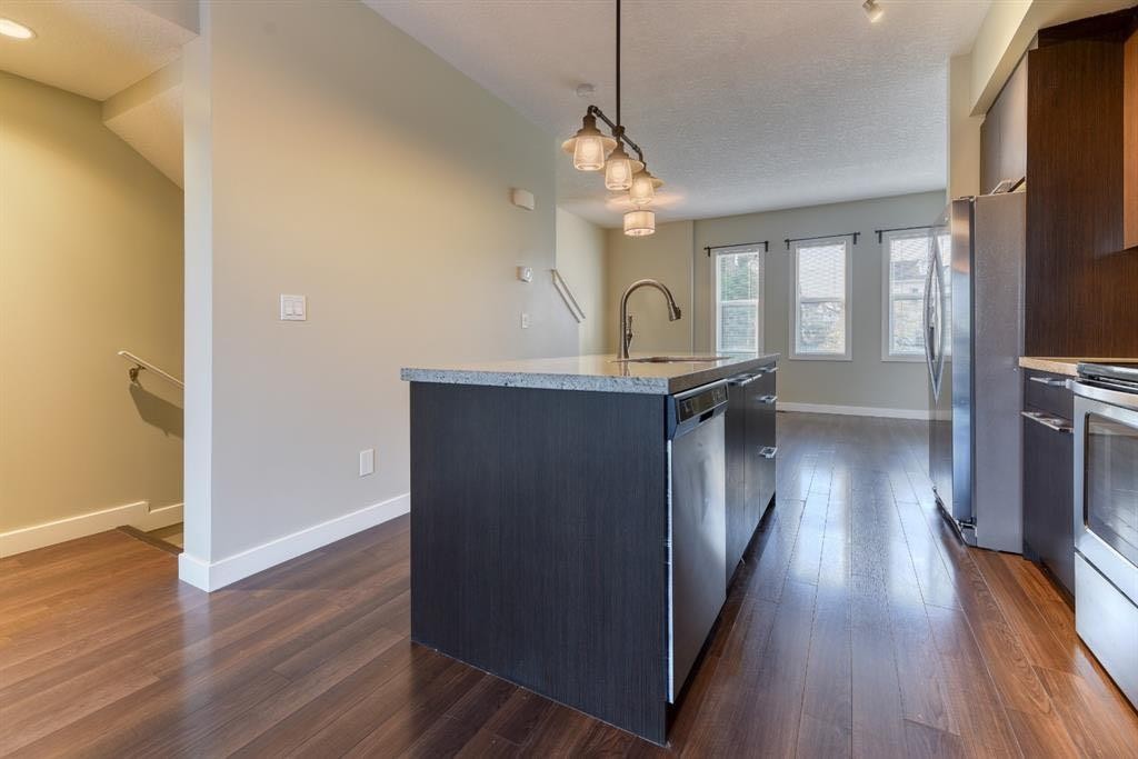 333 Silverado Common Sw, Calgary, AB - Indoor Photo Showing Kitchen