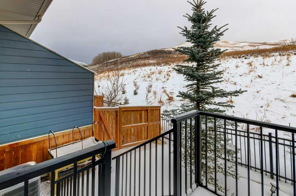 210 Cranbrook Square Se, Calgary, AB - Outdoor With Exterior