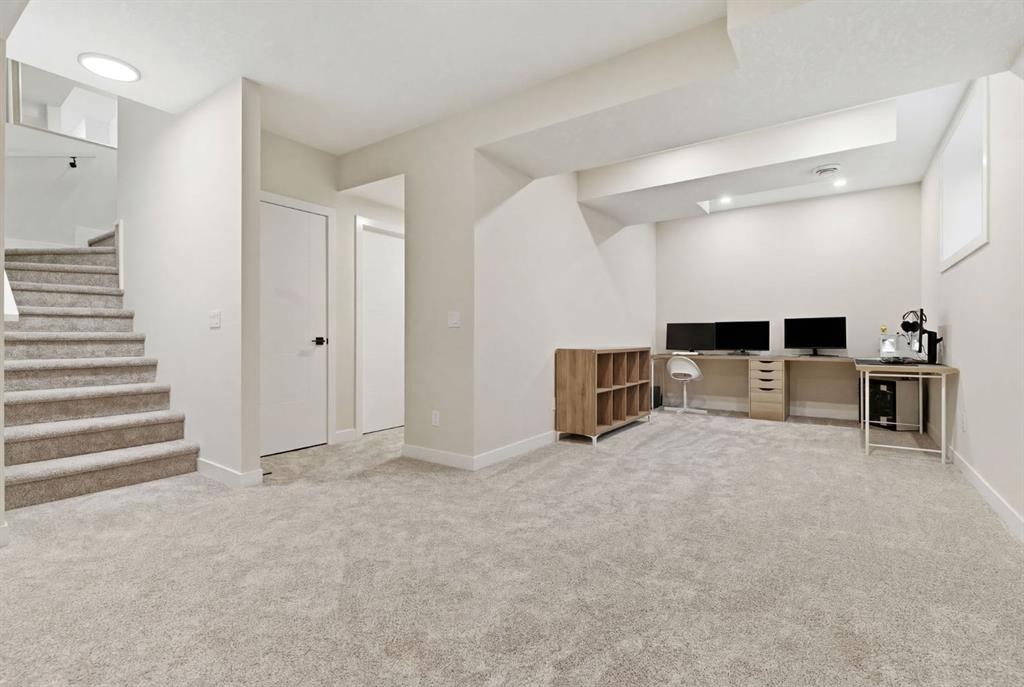 117 Ranchers View, Okotoks, AB - Indoor Photo Showing Other Room