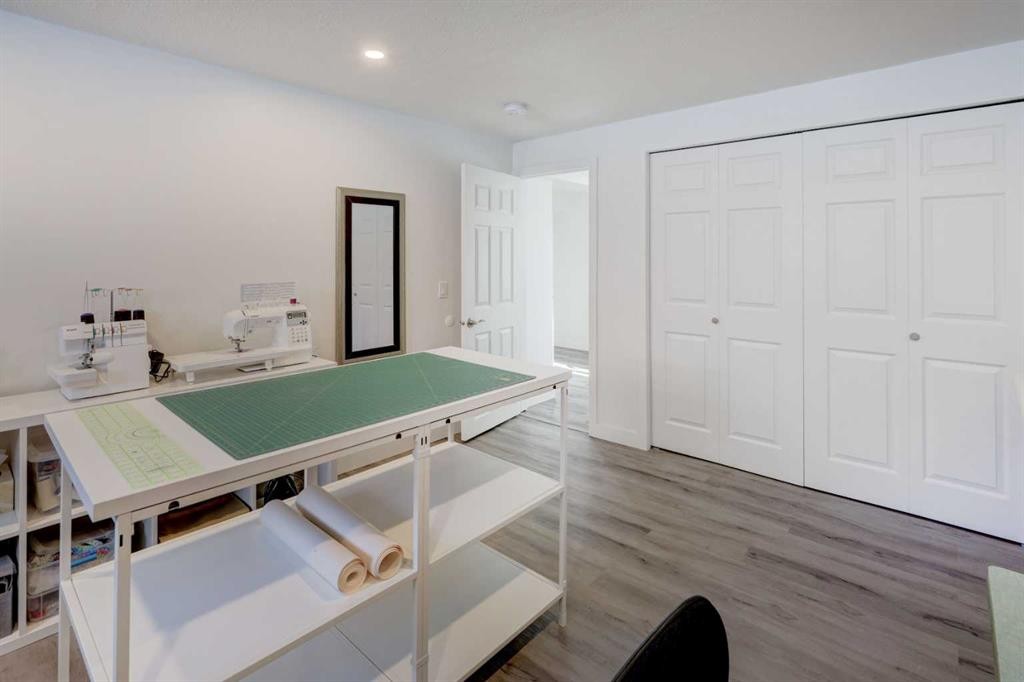 4721 Edmonton Trail Ne, Calgary, AB - Indoor Photo Showing Other Room