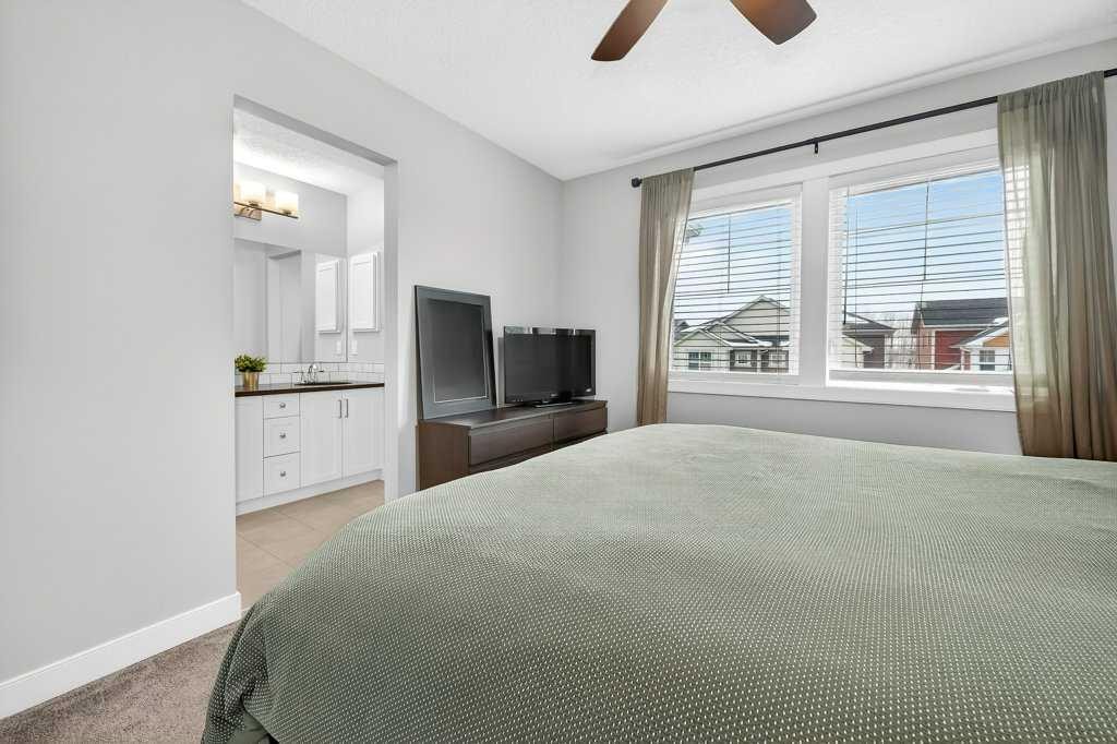 92 Fireside Crescent, Cochrane, AB - Indoor Photo Showing Bedroom