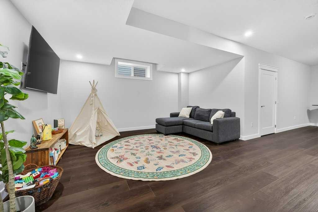 92 Fireside Crescent, Cochrane, AB - Indoor