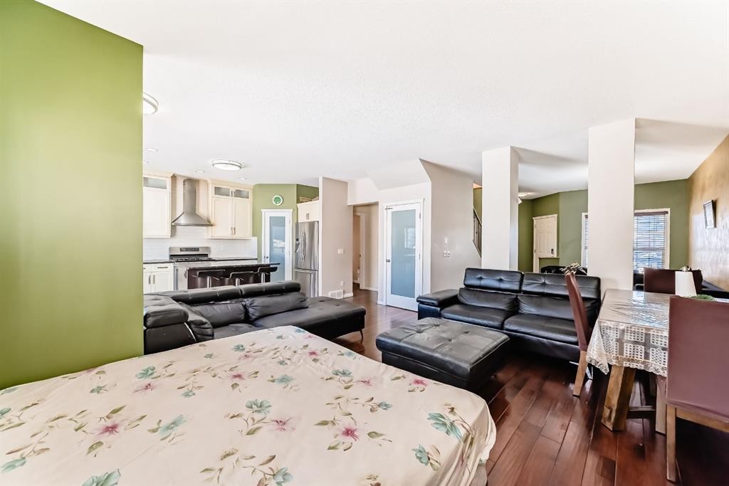 16 Saddlecrest Park Ne, Calgary, AB - Indoor