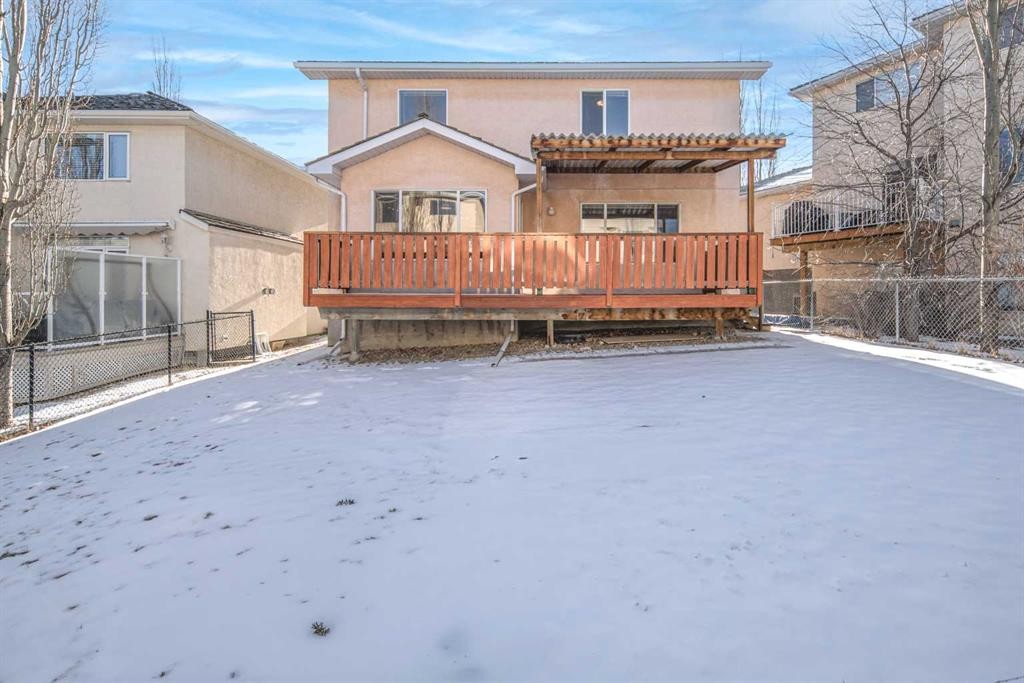 110 Hampstead Rise Nw, Calgary, AB - Outdoor With Deck Patio Veranda