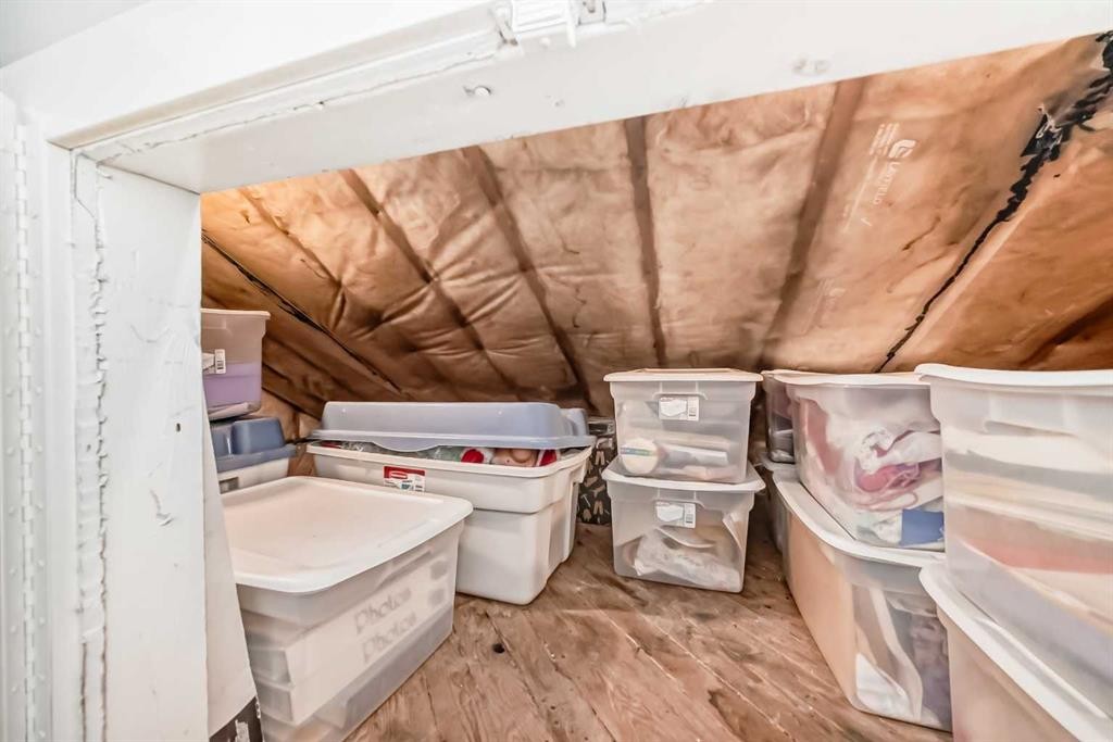 118 Dovertree Place Se, Calgary, AB - Indoor