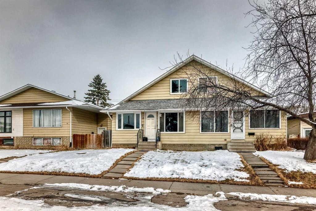 118 Dovertree Place Se, Calgary, AB - Outdoor With Facade