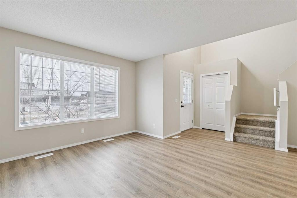 475 Cimarron Boulevard, Okotoks, AB - Indoor Photo Showing Other Room