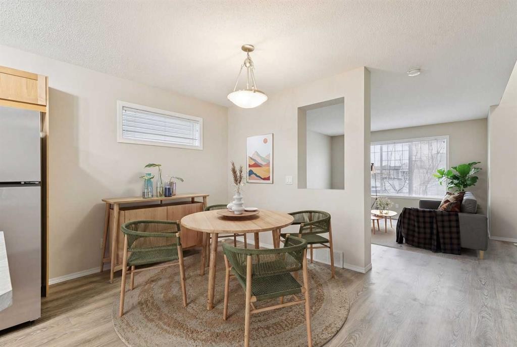 475 Cimarron Boulevard, Okotoks, AB - Indoor Photo Showing Dining Room