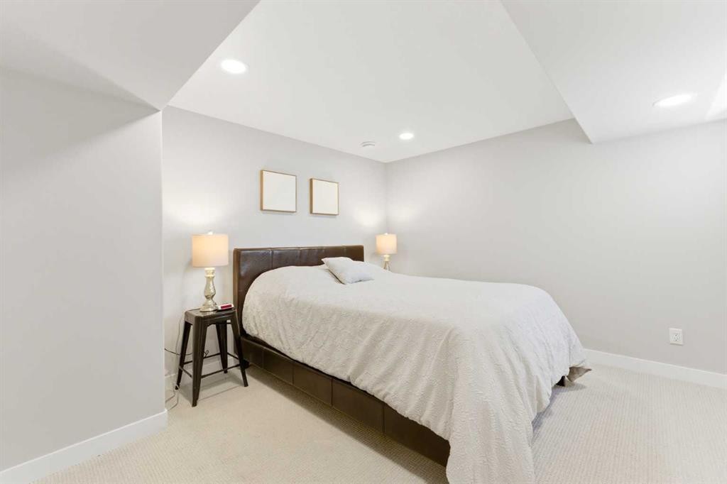 187 Cranarch Circle Se, Calgary, AB - Indoor Photo Showing Bedroom