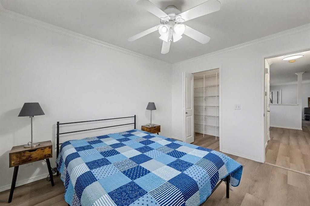 1409 Strathcona Way, Strathmore, AB - Indoor Photo Showing Bedroom