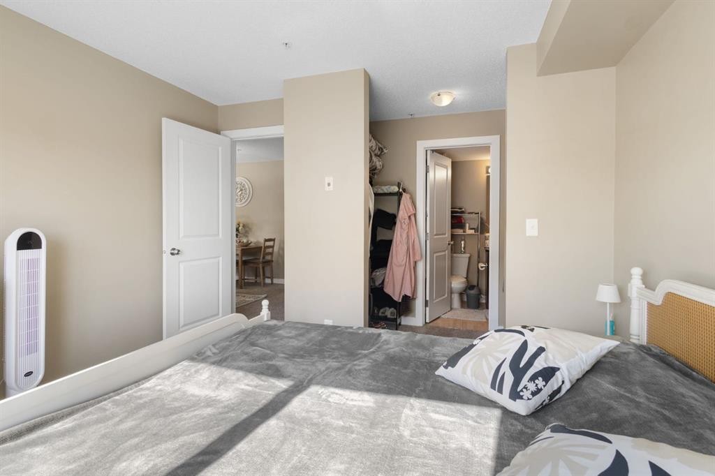 1237-81 Legacy Boulevard Se, Calgary, AB - Indoor Photo Showing Bedroom