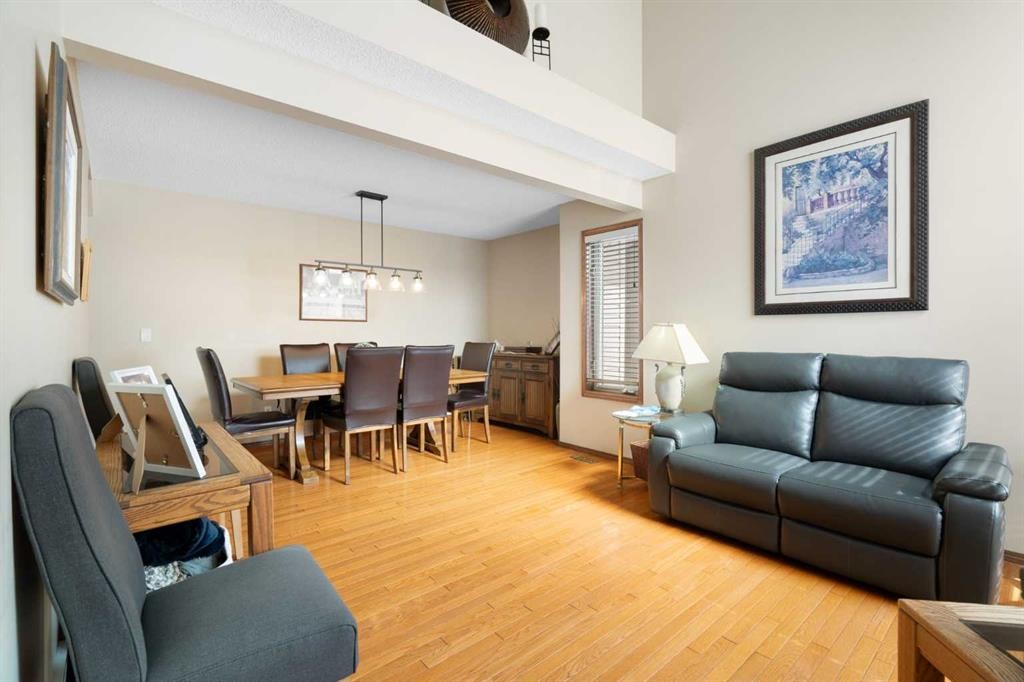 80 Chaparral Road Se, Calgary, AB - Indoor Photo Showing Other Room