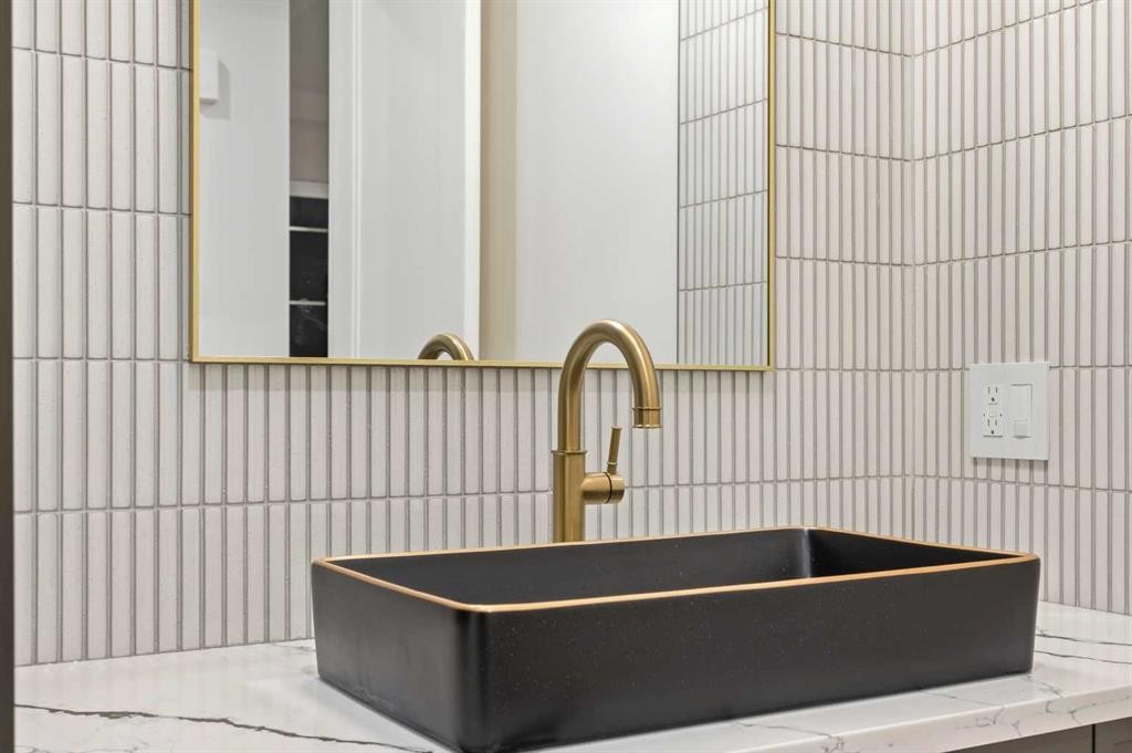 126 Sunstone Way, Balzac, AB - Indoor Photo Showing Other Room