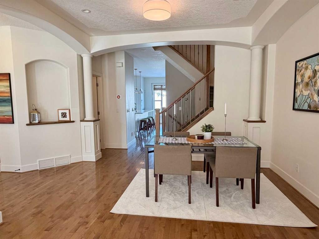 624 27 Avenue Nw, Calgary, AB - Indoor