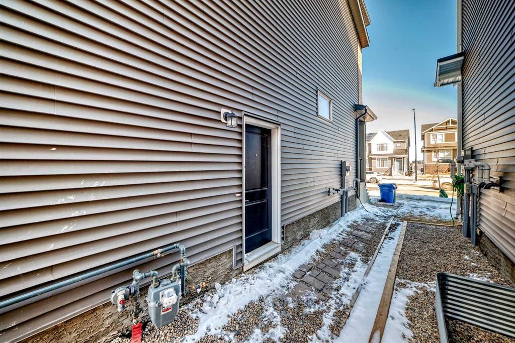 455 Tekarra Drive Nw, Calgary, AB - Outdoor