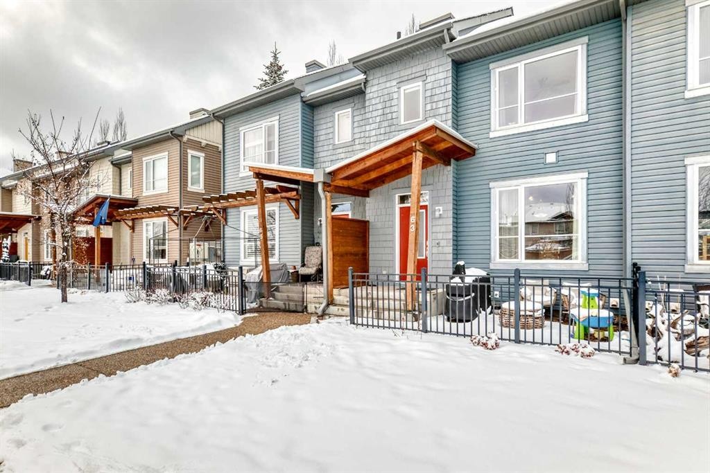 63 Chapalina Square Se, Calgary, AB - Outdoor