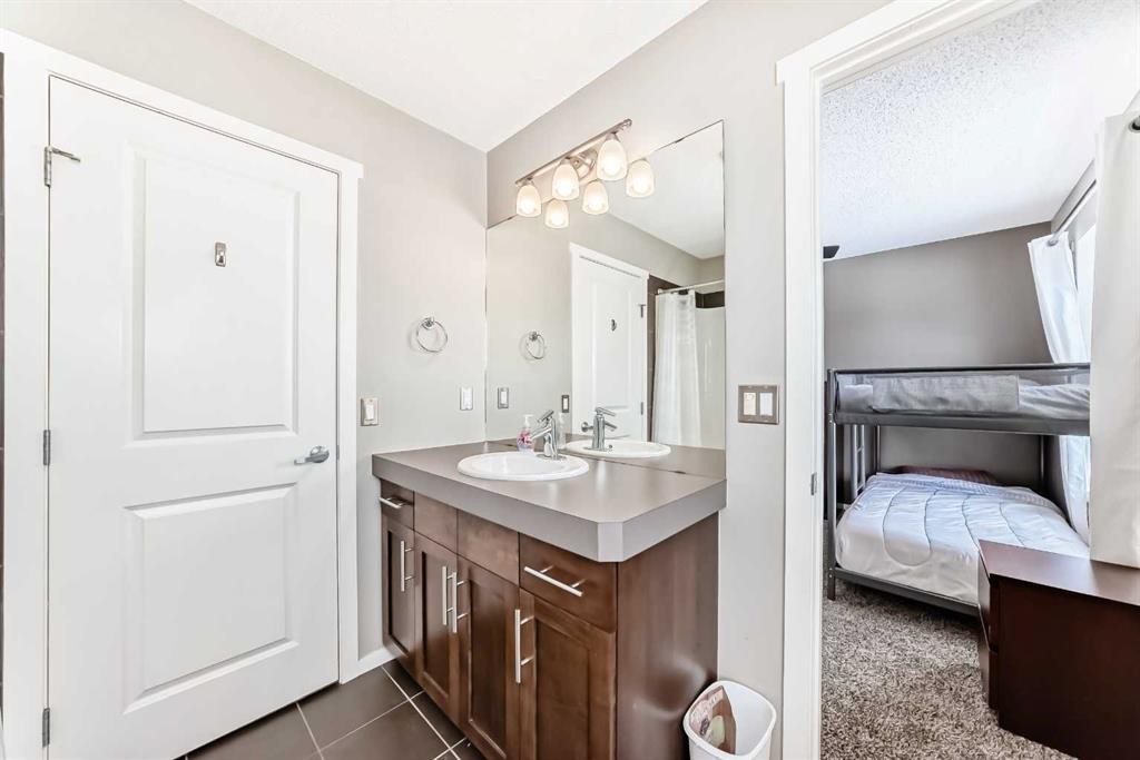 63 Chapalina Square Se, Calgary, AB - Indoor Photo Showing Bathroom