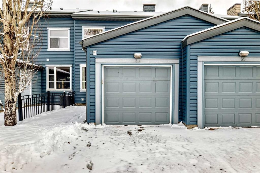 63 Chapalina Square Se, Calgary, AB - Outdoor