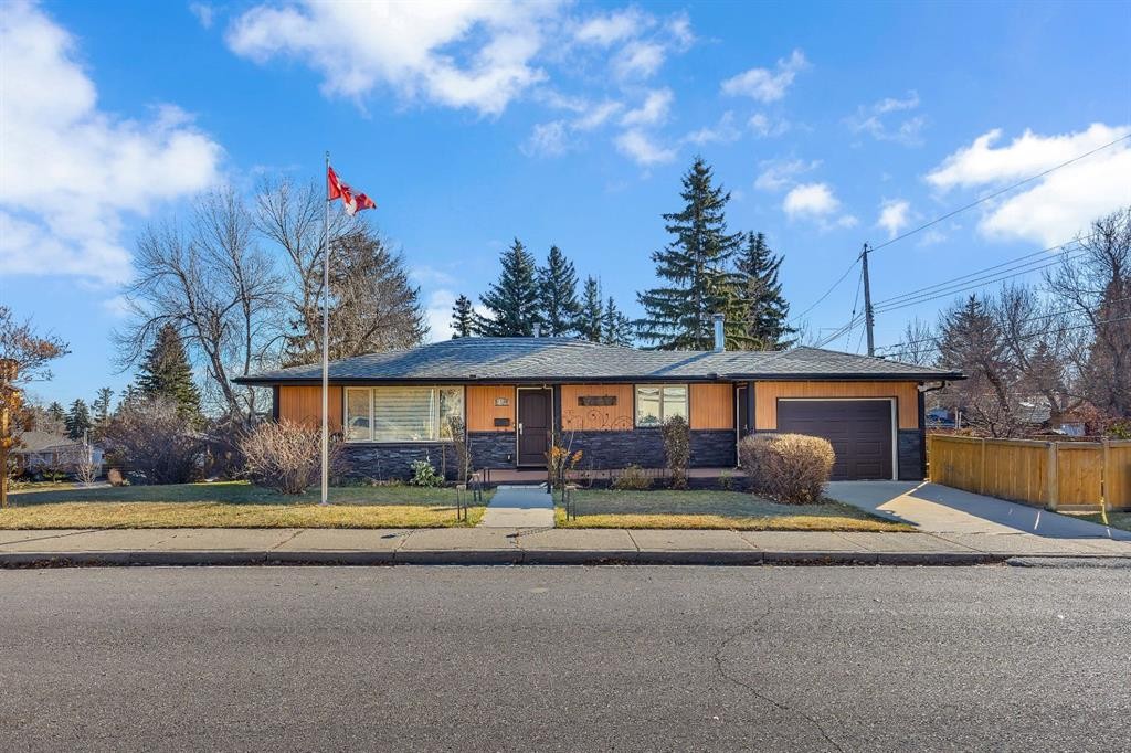 3 Cardiff Drive Nw, Calgary, AB - Outdoor