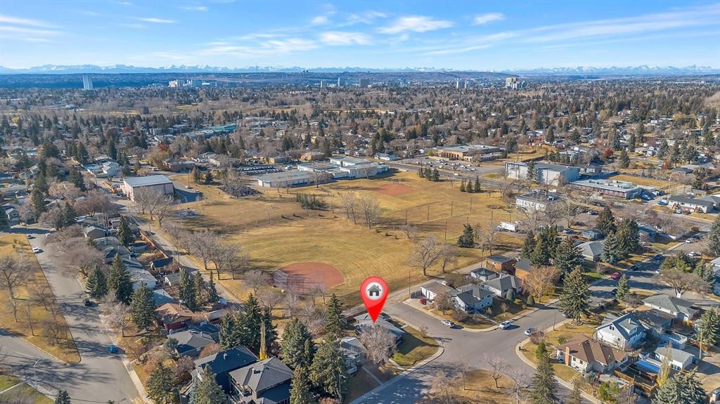 3 Cardiff Drive Nw, Calgary, AB - Outdoor With View