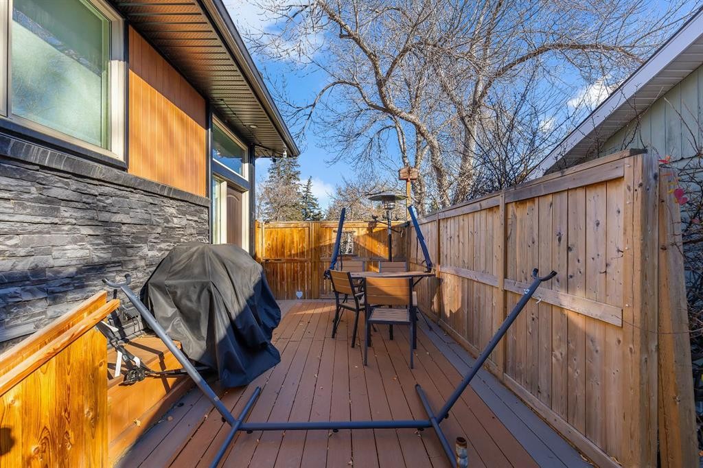 3 Cardiff Drive Nw, Calgary, AB - Outdoor With Deck Patio Veranda With Exterior