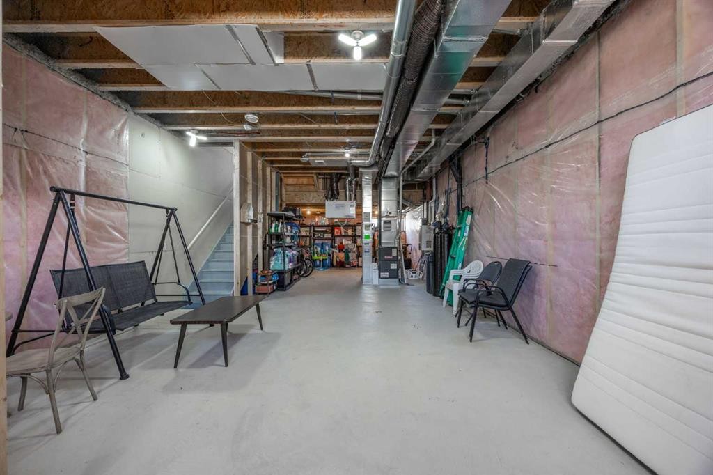 6 Corner Glen Common Ne, Calgary, AB - Indoor Photo Showing Basement