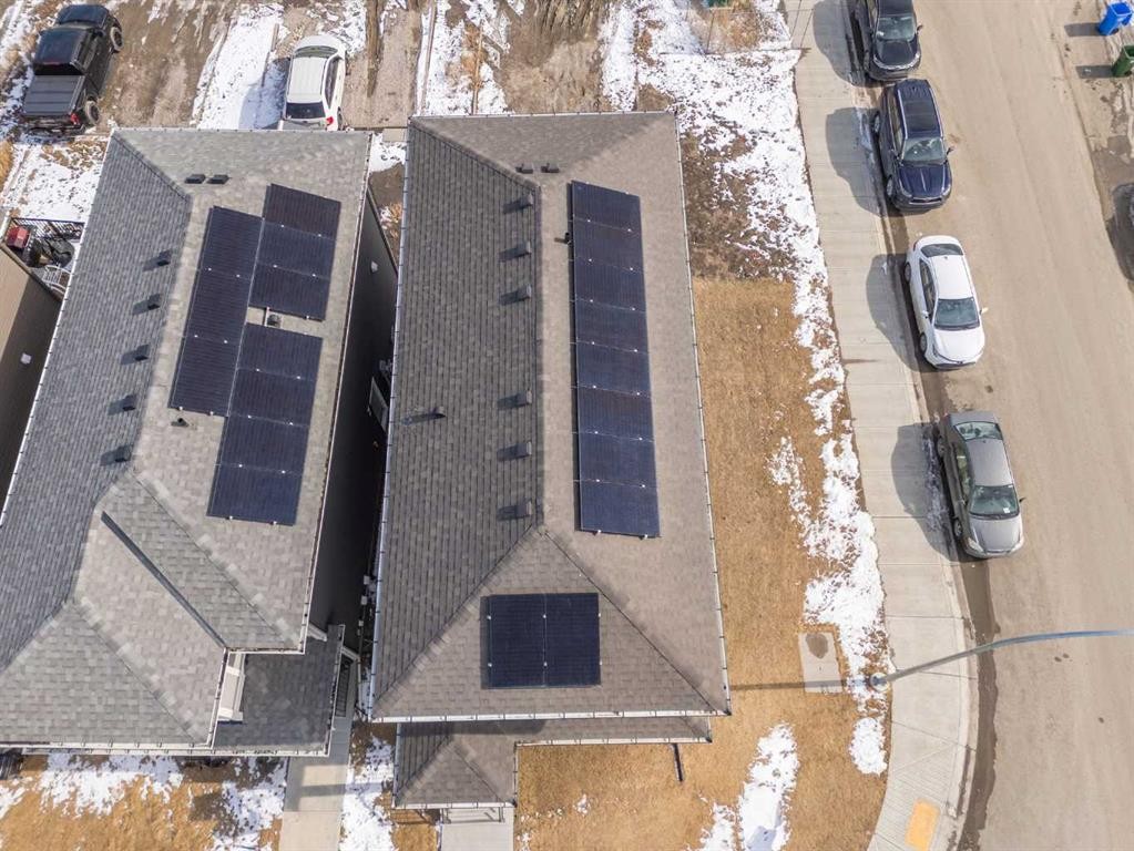 6 Corner Glen Common Ne, Calgary, AB - Outdoor