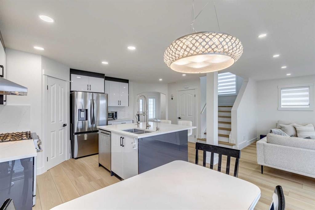 447 Tuscany Ridge Heights Nw, Calgary, AB - Indoor