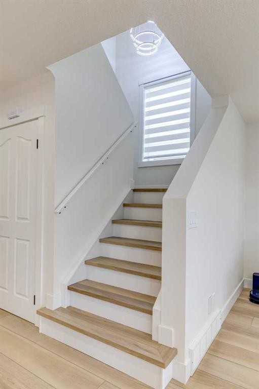 447 Tuscany Ridge Heights Nw, Calgary, AB - Indoor Photo Showing Other Room