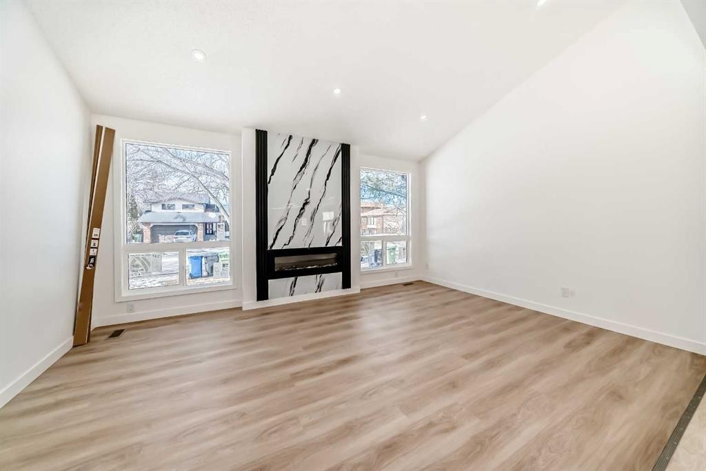 319 Whitefield Drive Ne, Calgary, AB - Indoor Photo Showing Other Room