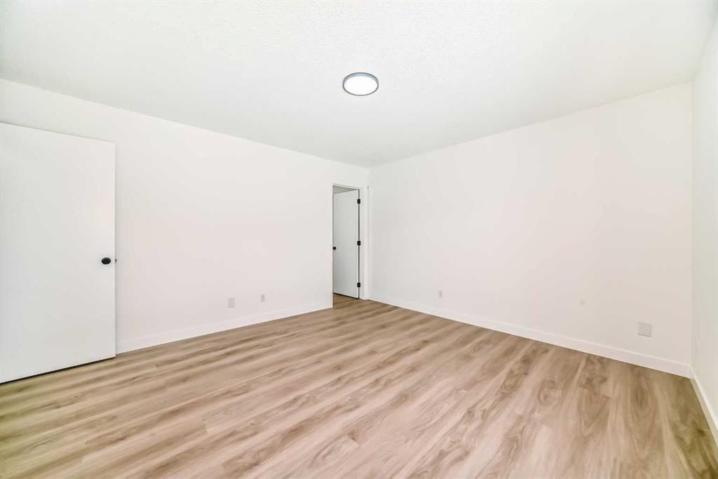 319 Whitefield Drive Ne, Calgary, AB - Indoor Photo Showing Other Room