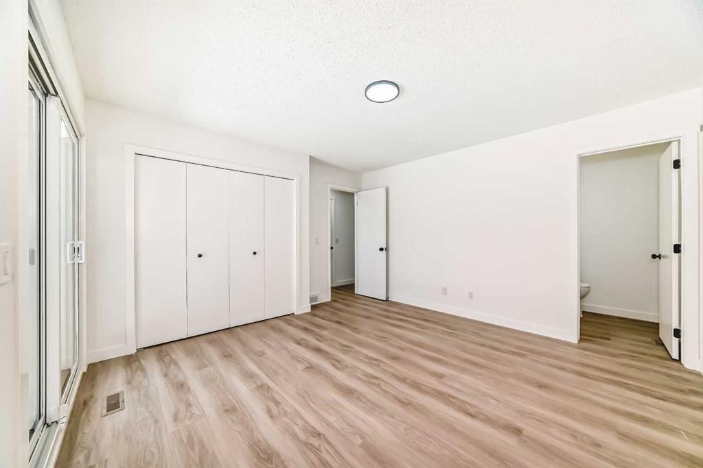 319 Whitefield Drive Ne, Calgary, AB - Indoor Photo Showing Other Room