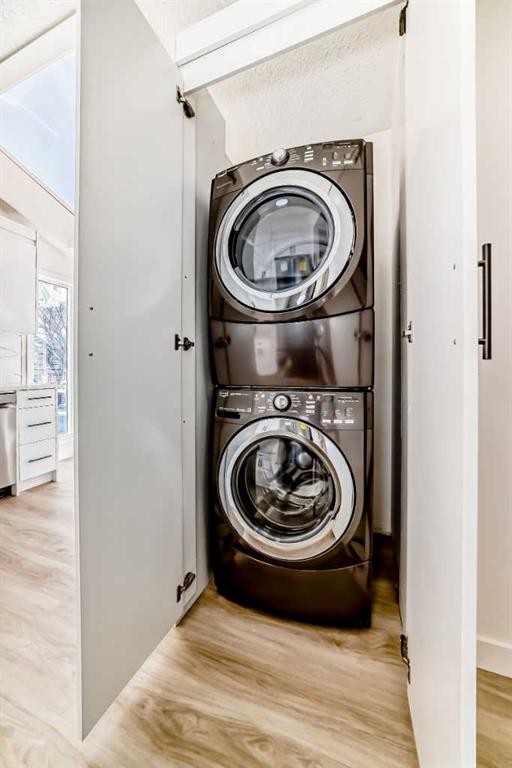 319 Whitefield Drive Ne, Calgary, AB - Indoor Photo Showing Laundry Room