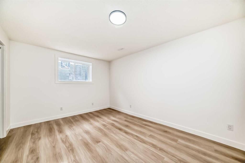 319 Whitefield Drive Ne, Calgary, AB - Indoor Photo Showing Other Room