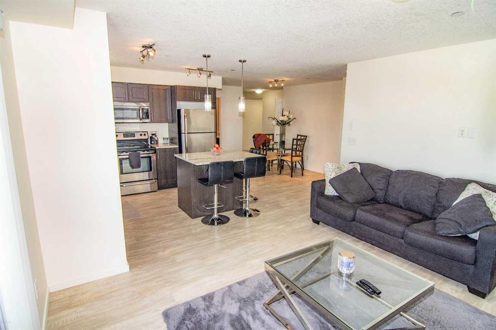 4311-99 Copperstone Park, Calgary, AB - Indoor