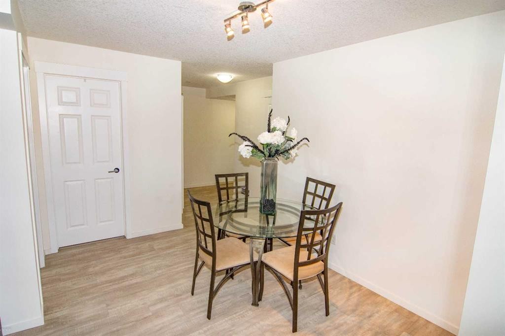4311-99 Copperstone Park, Calgary, AB - Indoor Photo Showing Dining Room