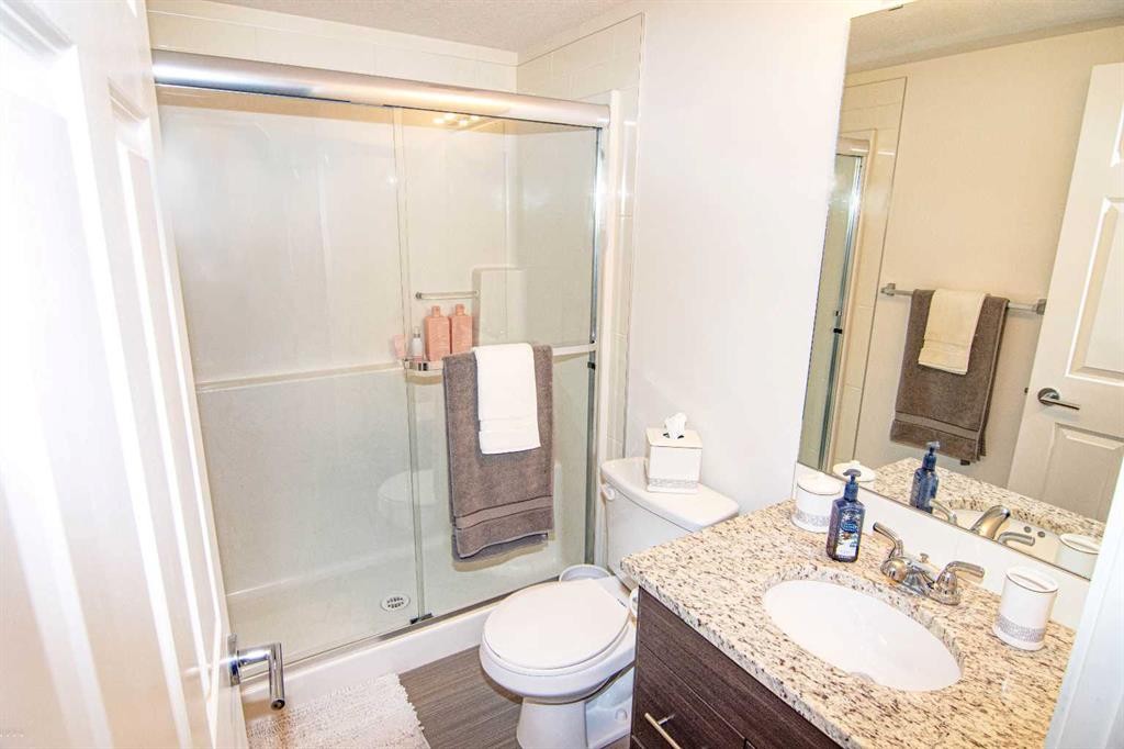 4311-99 Copperstone Park, Calgary, AB - Indoor Photo Showing Bathroom