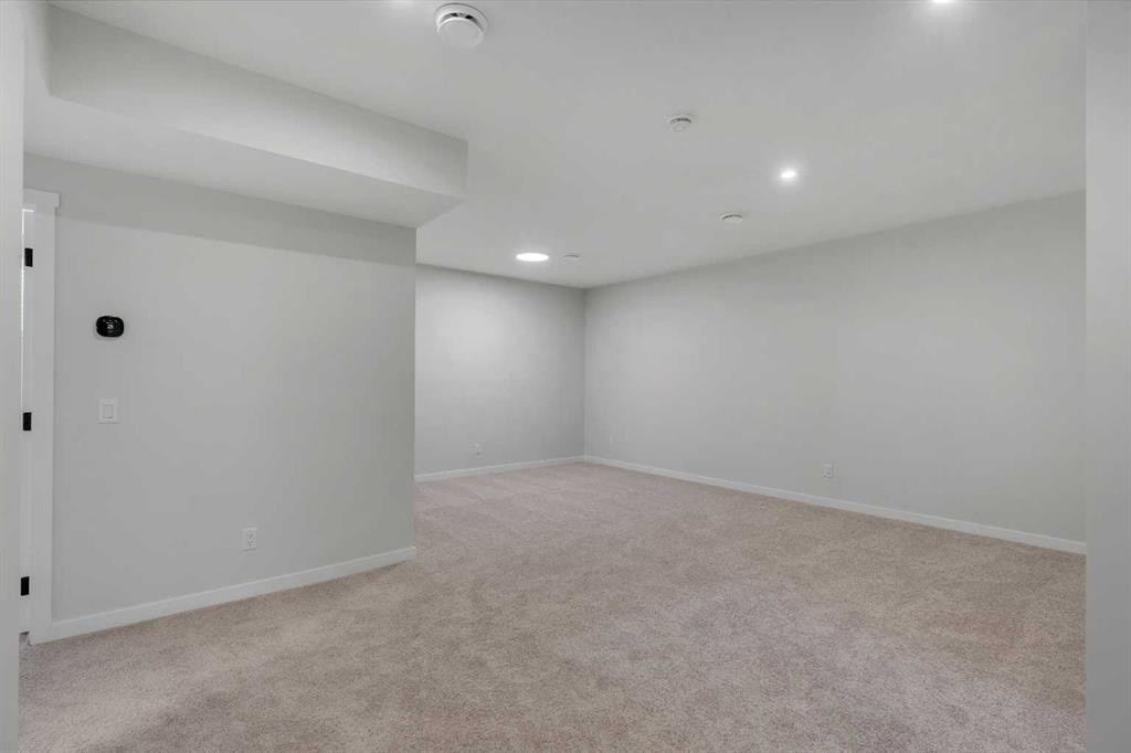 63 Bartlett Crescent Se, Calgary, AB - Indoor