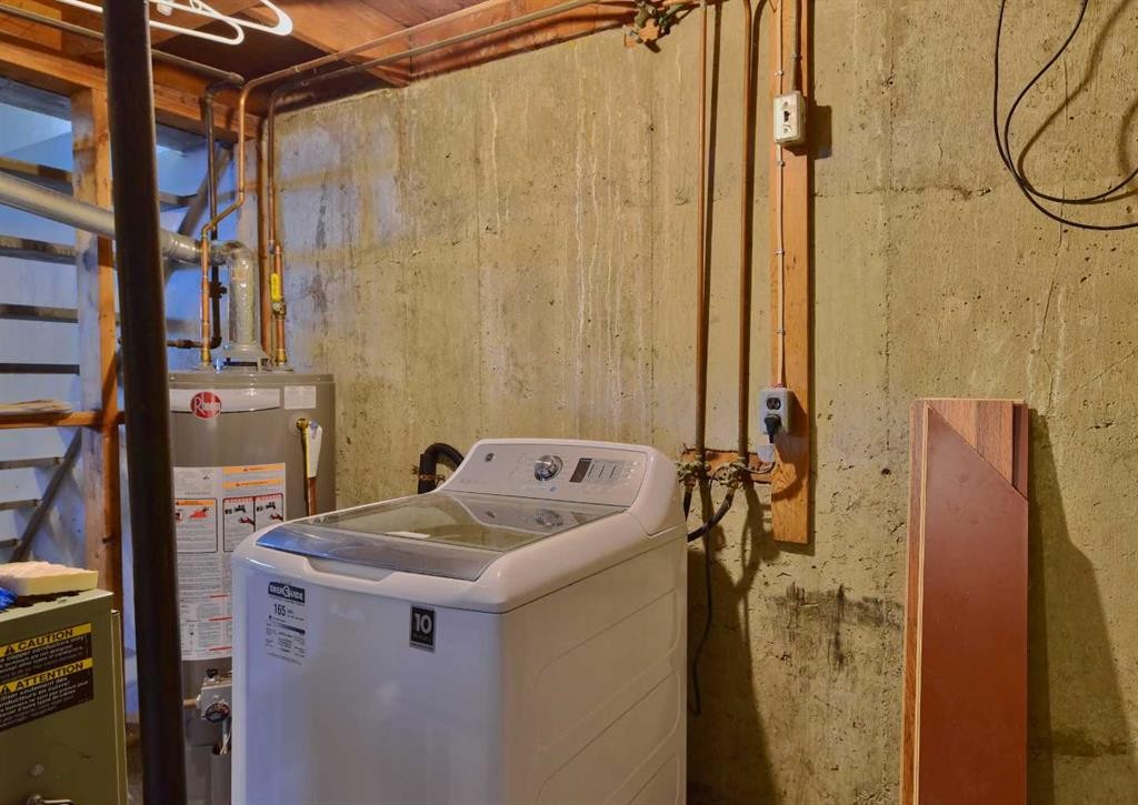 525 32 Avenue Ne, Calgary, AB - Indoor Photo Showing Basement