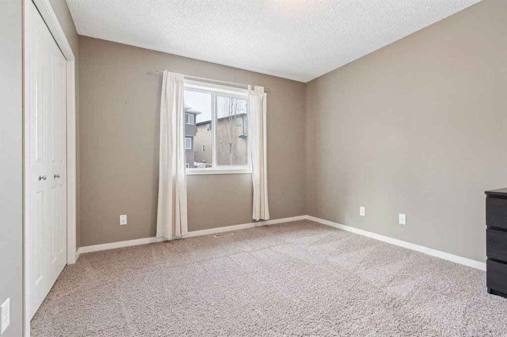 117 Silverado Saddle Heights Sw, Calgary, AB - Indoor Photo Showing Other Room