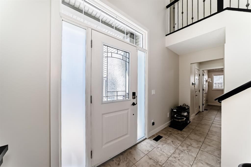 612 Montgomery Close Se, High River, AB - Indoor Photo Showing Other Room