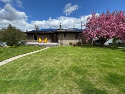 4712 Grove Hill Road SWCalgary, AB T3E 4G2