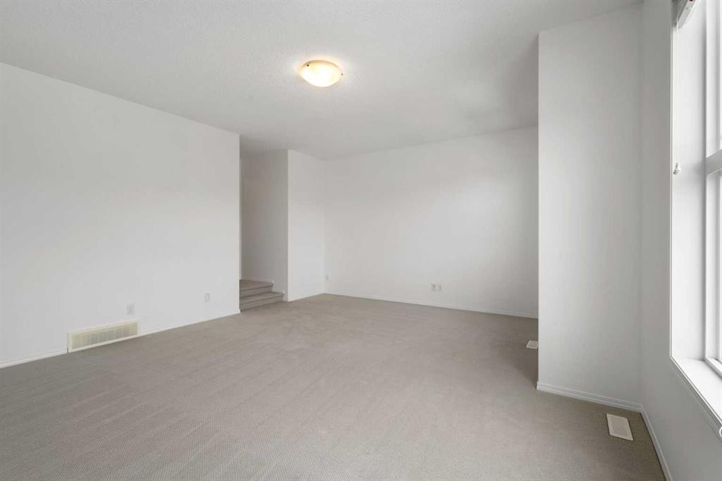182 Auburn Sound Close Se, Calgary, AB - Indoor Photo Showing Other Room