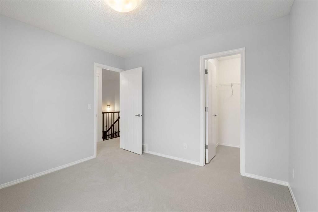 182 Auburn Sound Close Se, Calgary, AB - Indoor Photo Showing Other Room